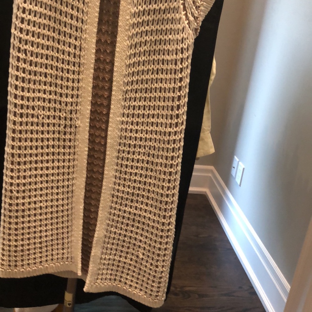 Long Hand Made Sweater - Picture 2 of 4